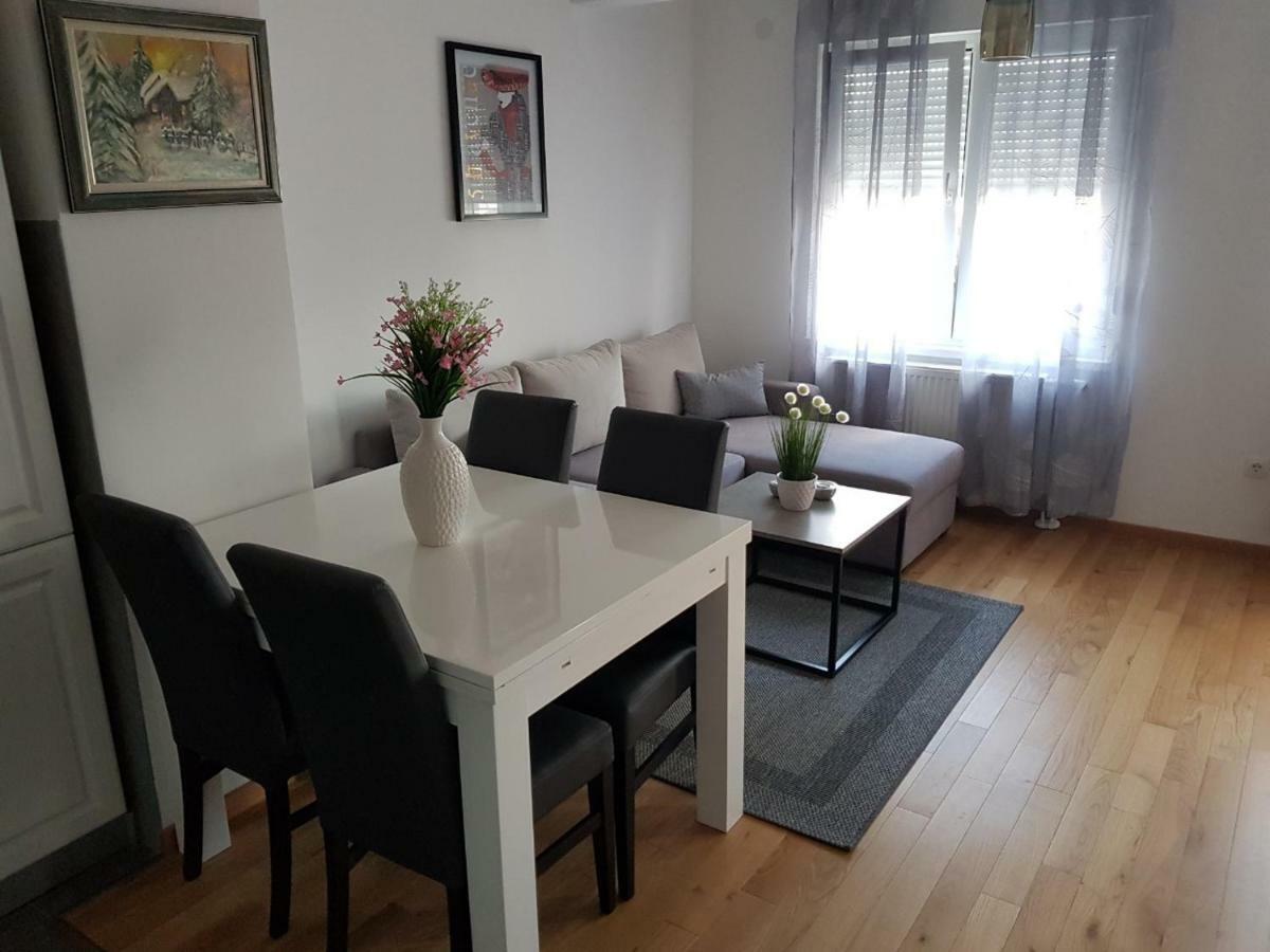 Apartman Dijana Μπάνια Λούκα Εξωτερικό φωτογραφία